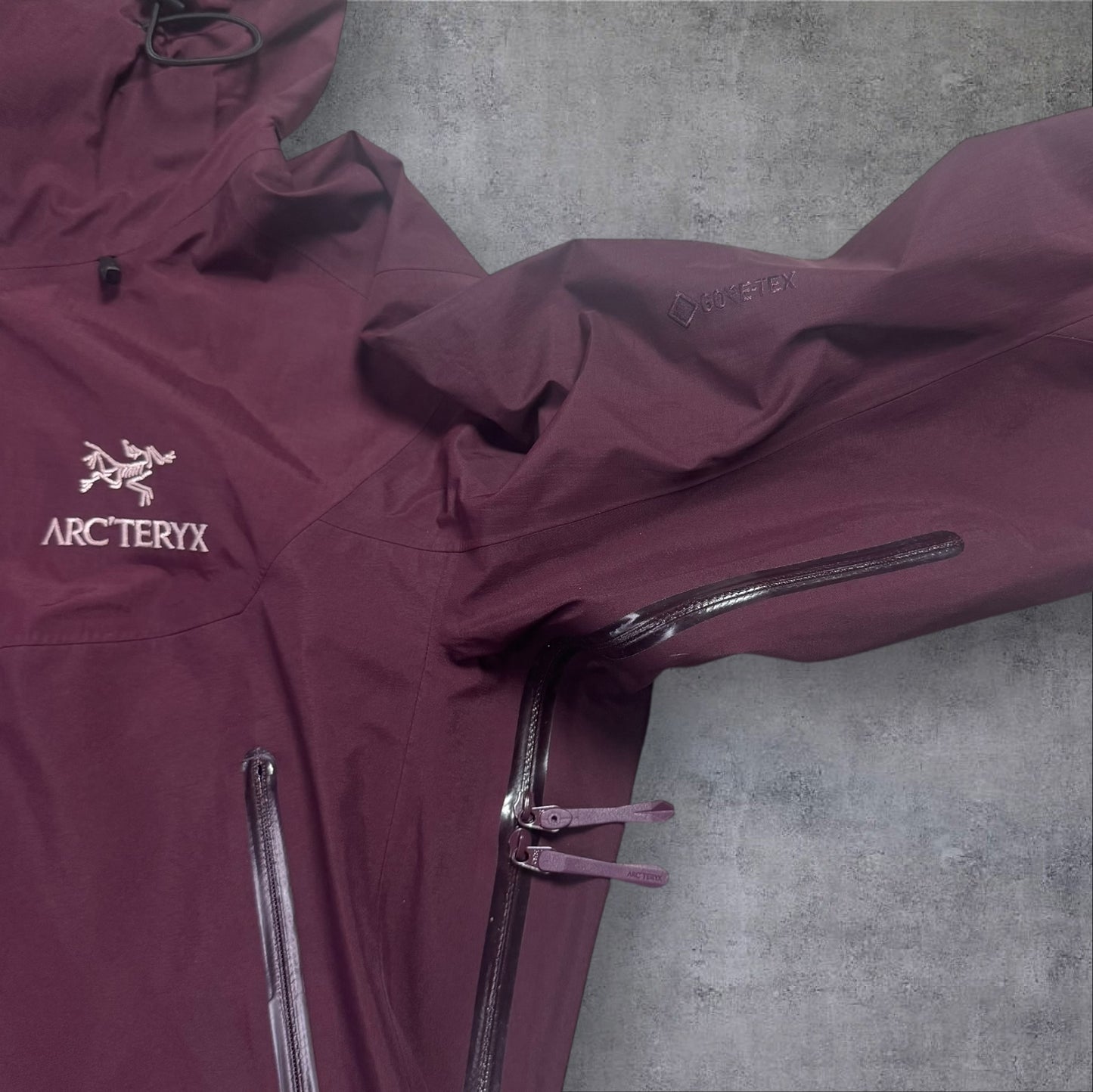 Arcteryx Beta SL Hybrid Womens Small Burgundy Wine RRP £300