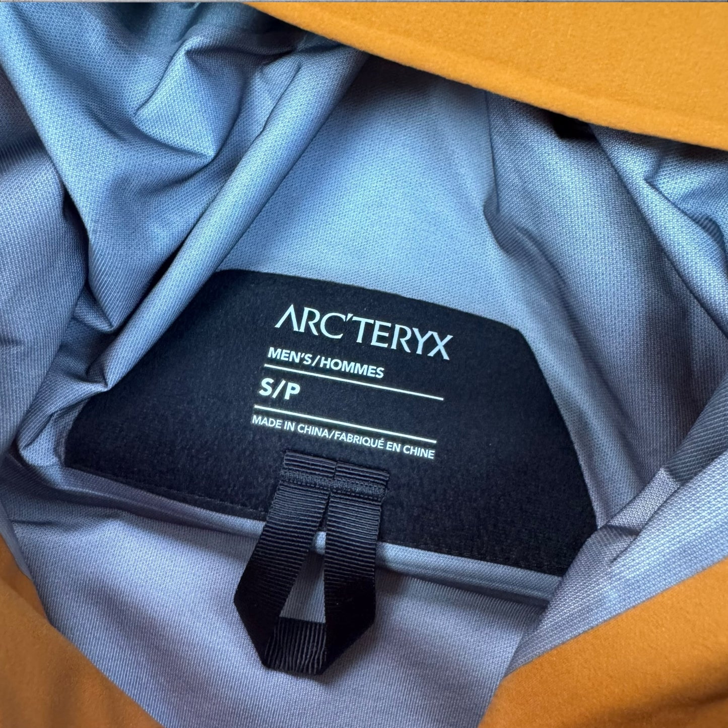 Arc’teryx Beta Jacket Gold Size Small RRP £400+
