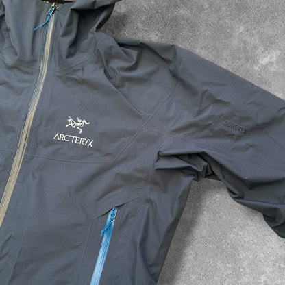 Arc'teryx Beta SL Gore-Tex Navy Jacket Size Medium RRP £550
