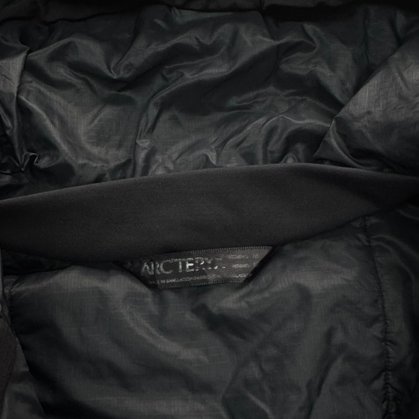 Arc’teryx Atom AR Jacket Women’s Medium RRP £320+