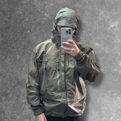Arc'teryx Vintage Theta SV Gore-Tex Jacket Large RRP £700