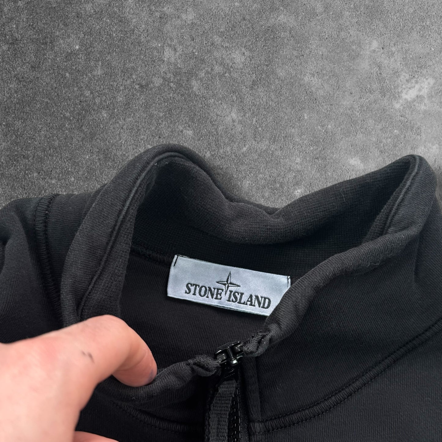 Stone Island Quarter Zip Size Large RRP £295