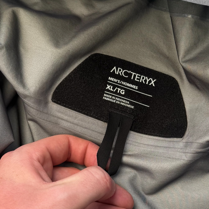 Arc'teryx Beta Gore-Tex Jacket Men's XL Black RRP £350