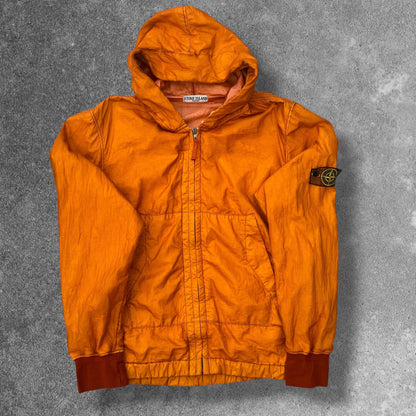 Stone Island SS 2008 Superlight Resined Nylon Hooded Jacket, Drawstring hood. Full zip fastening with storm flap. Two diagonal front pockets with hidden snap fastening. Elasticated cuffs and hem. Mesh badge. Orange, xxl but fits xl to

ART. 48154833/1453