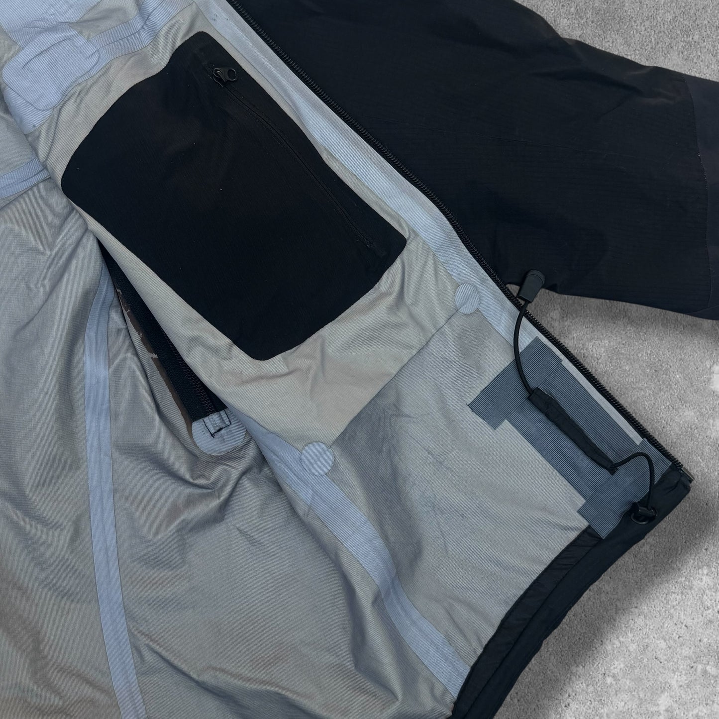 Arc'teryx Beta AR Gore-Tex XCR Jacket Black Women's Large RRP £500
