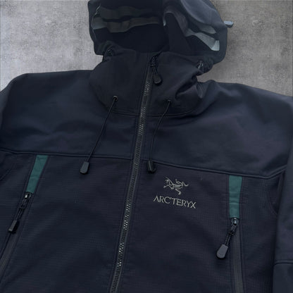 Vintage Arc’teryx Gamma MX Hooded Softshell RRP £300