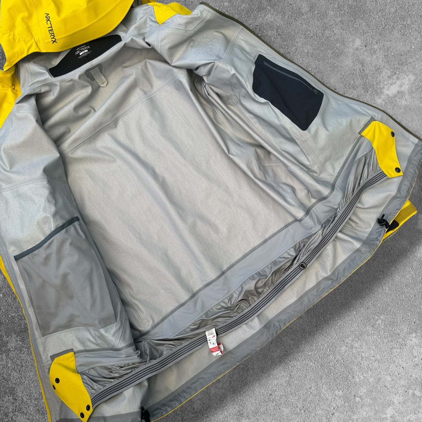 Arc'teryx Sabre Gore-Tex Jacket Size Large RRP £600