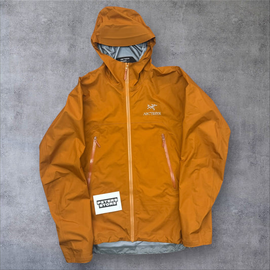 Arc’teryx Beta Jacket Gold Size Small RRP £400+