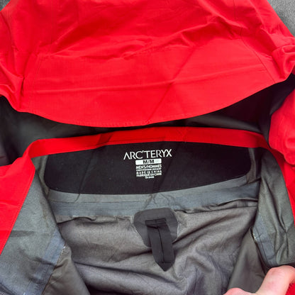 Arc'teryx Beta LT Hybrid Gore-Tex Jacket Size Medium RRP £550