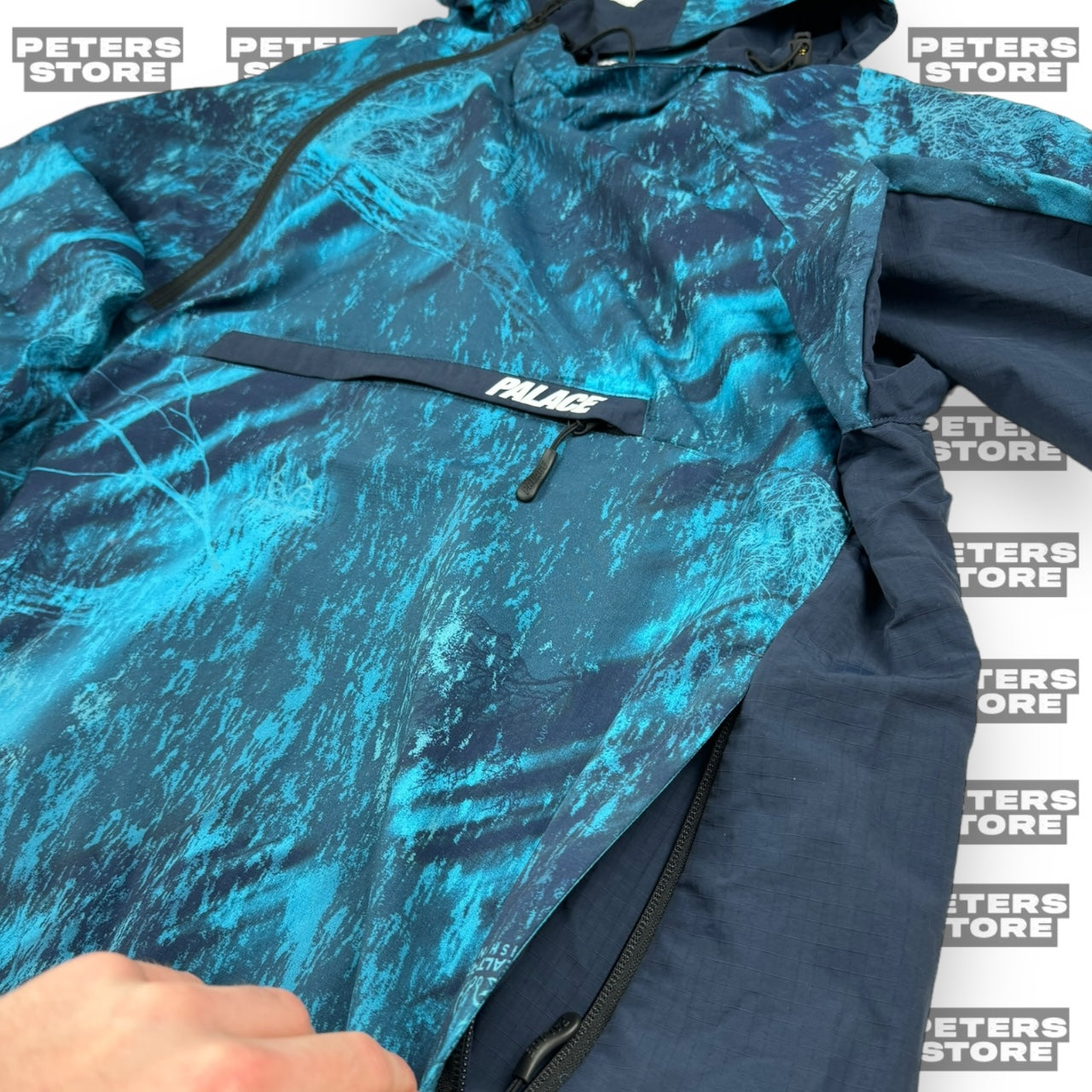 PALACE ASYMETRIC REAL TREE SHELL TOP BLUE