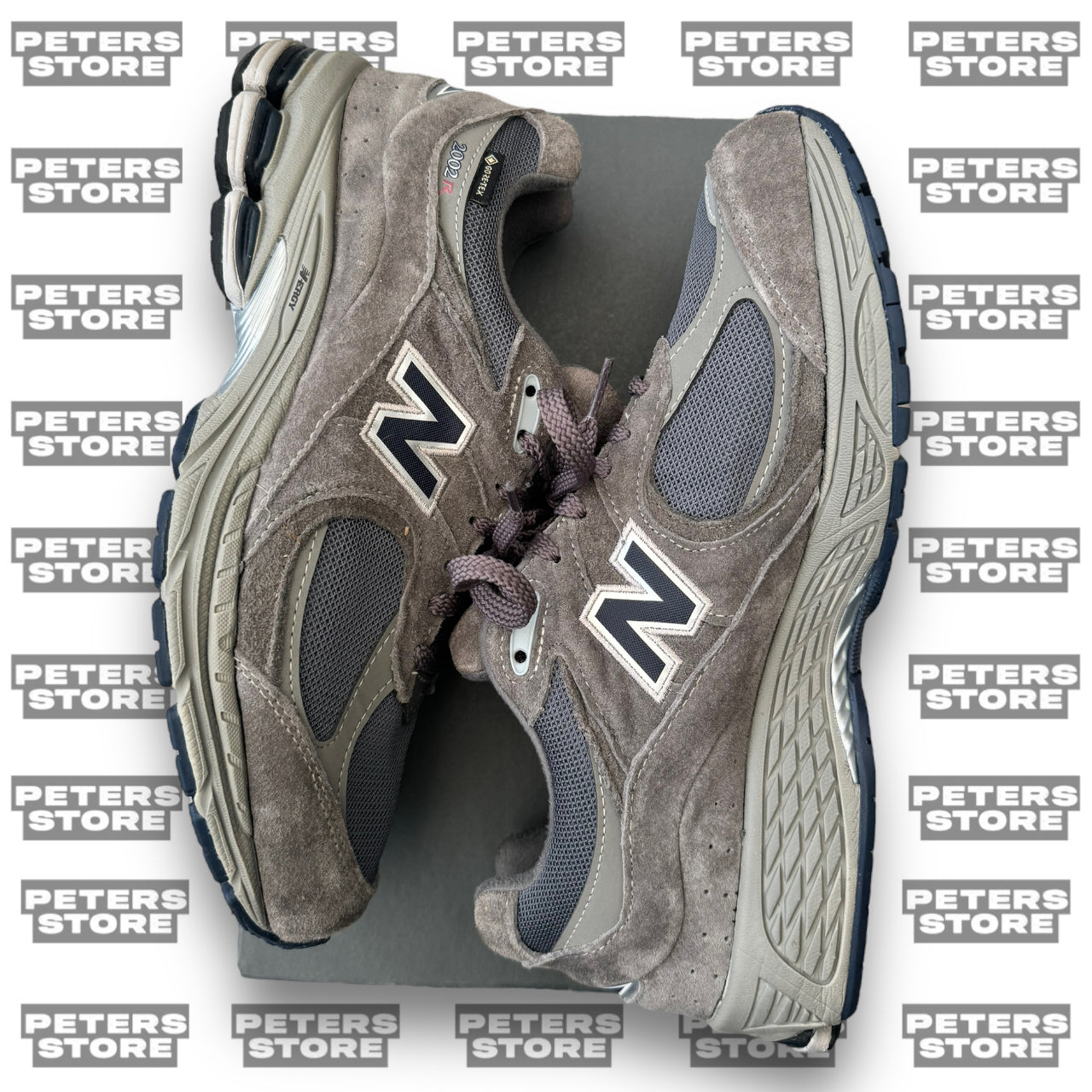 New Balance 2002r GoreTex