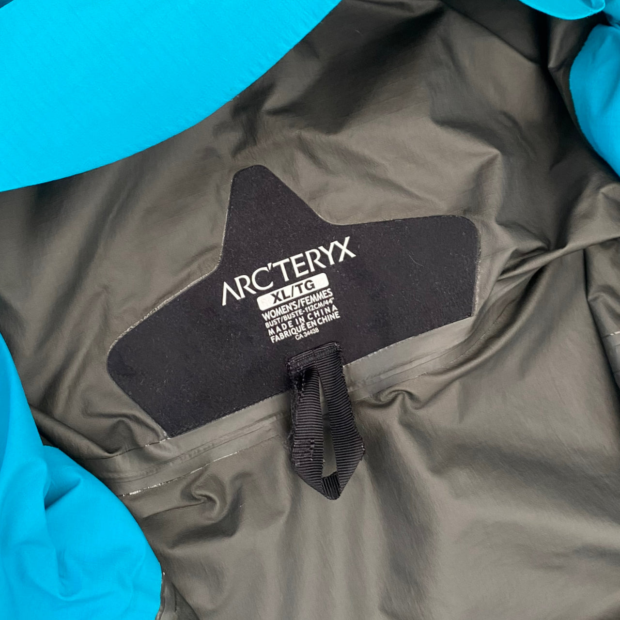 Arcteryx Beta Blue Goretex jacket