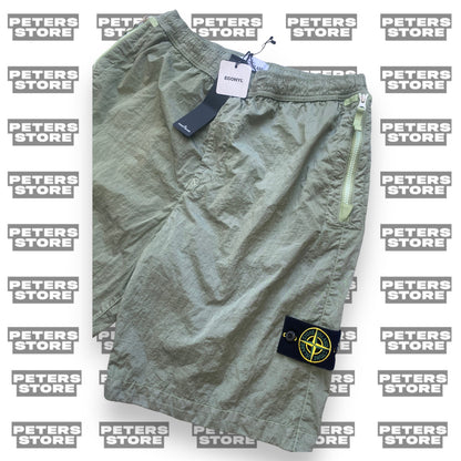 Stone island Nylon Metal Green 32w cargo shorts