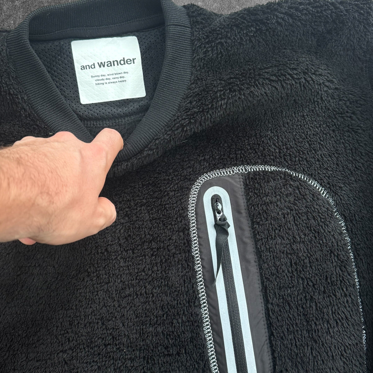 and wander Polartec Teddy Fleece Jumper Size 4 (Large) Black RRP £250