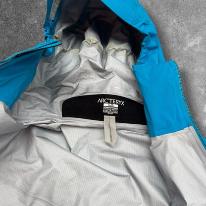 Arc'teryx Beta LT Jacket Women's Large Blue Gore-Tex Pro (Fits Men's Medium)