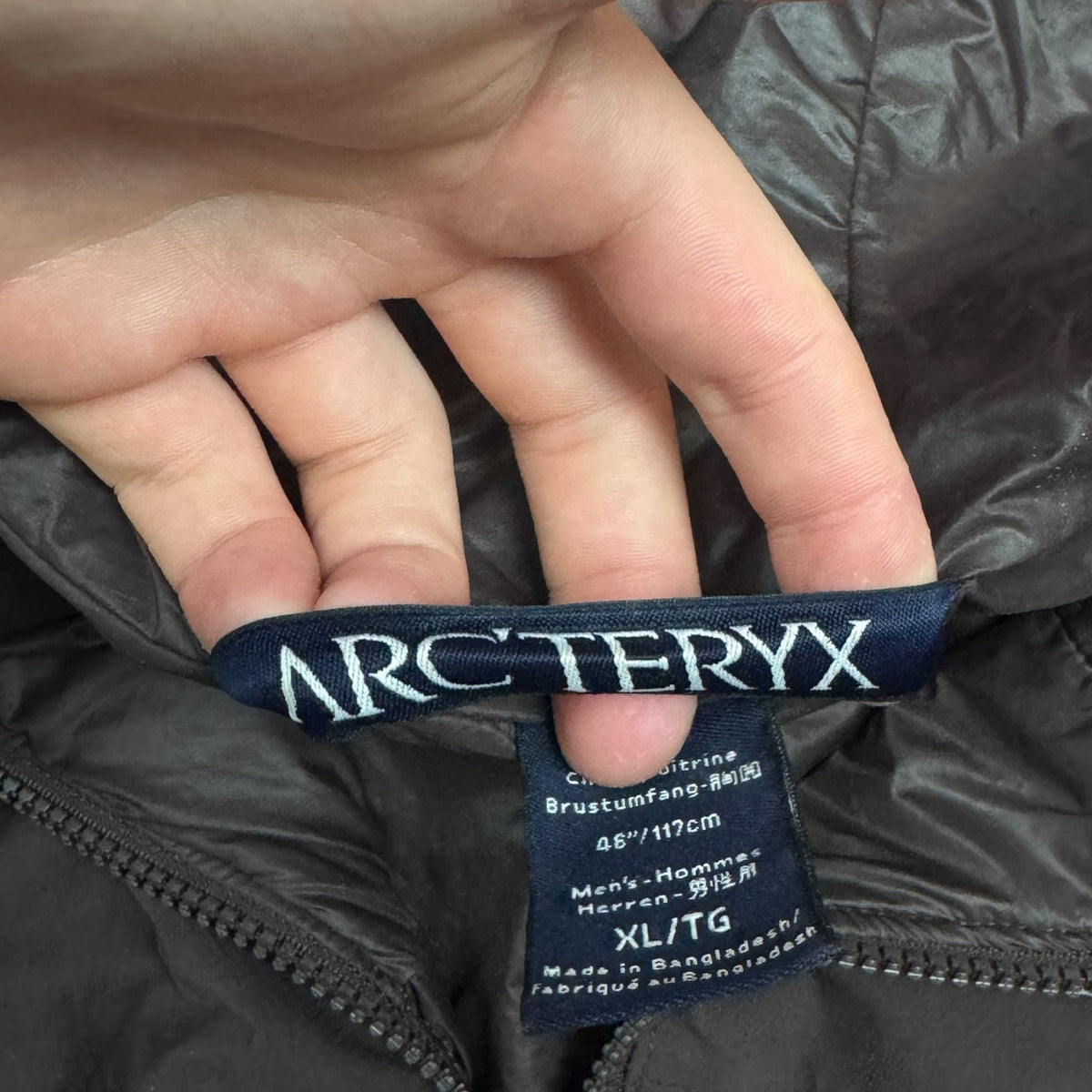 Atom LT Hoody size label