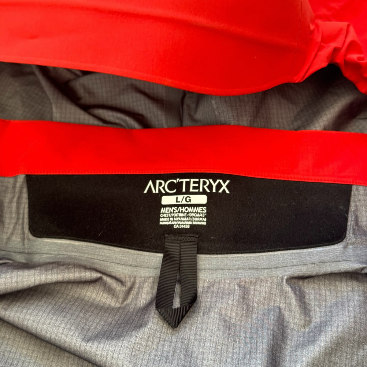 Arc'teryx Beta AR Jacket Gore-Tex Pro Red Men's Large RRP £650