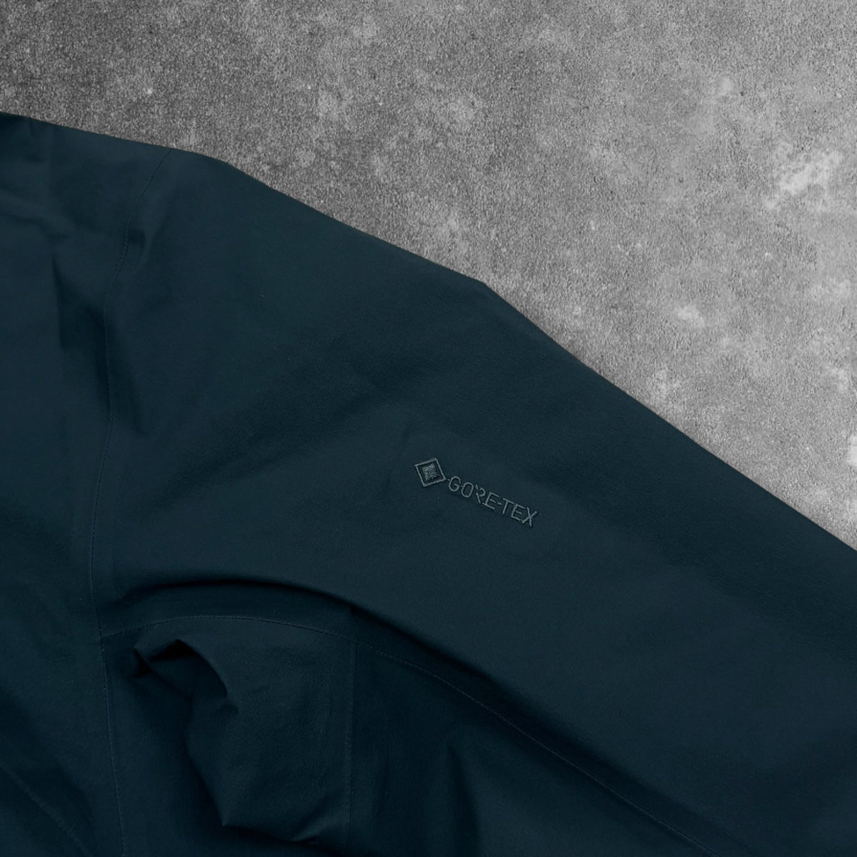 Arc'teryx Beta Jacket 2022 Teal Women's Medium Gore-Tex RRP £350