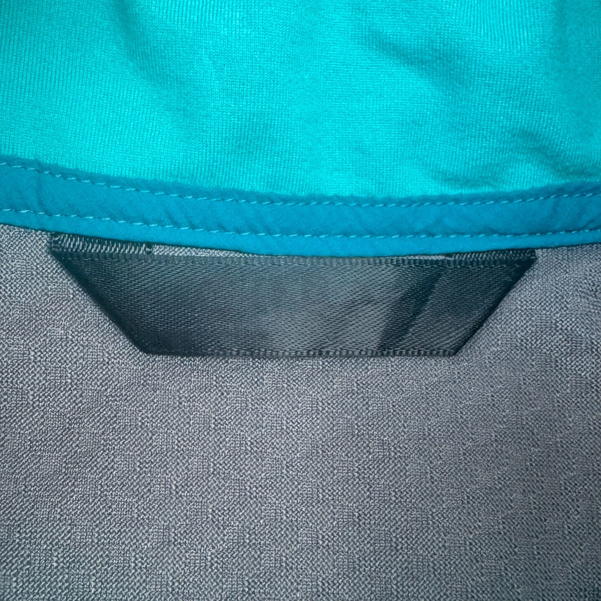 Arc'teryx Insulated Jacket Blue neck tag