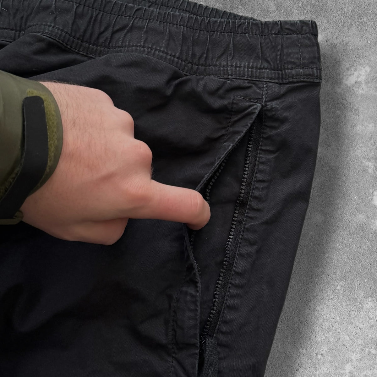 Stone Island Type RE-T Cargo Trousers 2023 Black 3XL W40 RRP £350