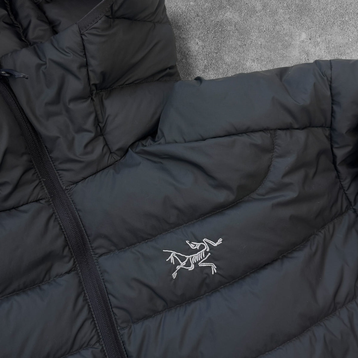Arc'teryx Cerium Hoody 2025 Navy Men's Medium RRP £380