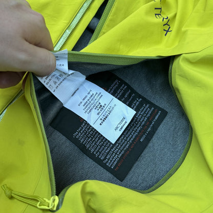 Arc'teryx Goretex Jacket Medium Yellow RRP £350