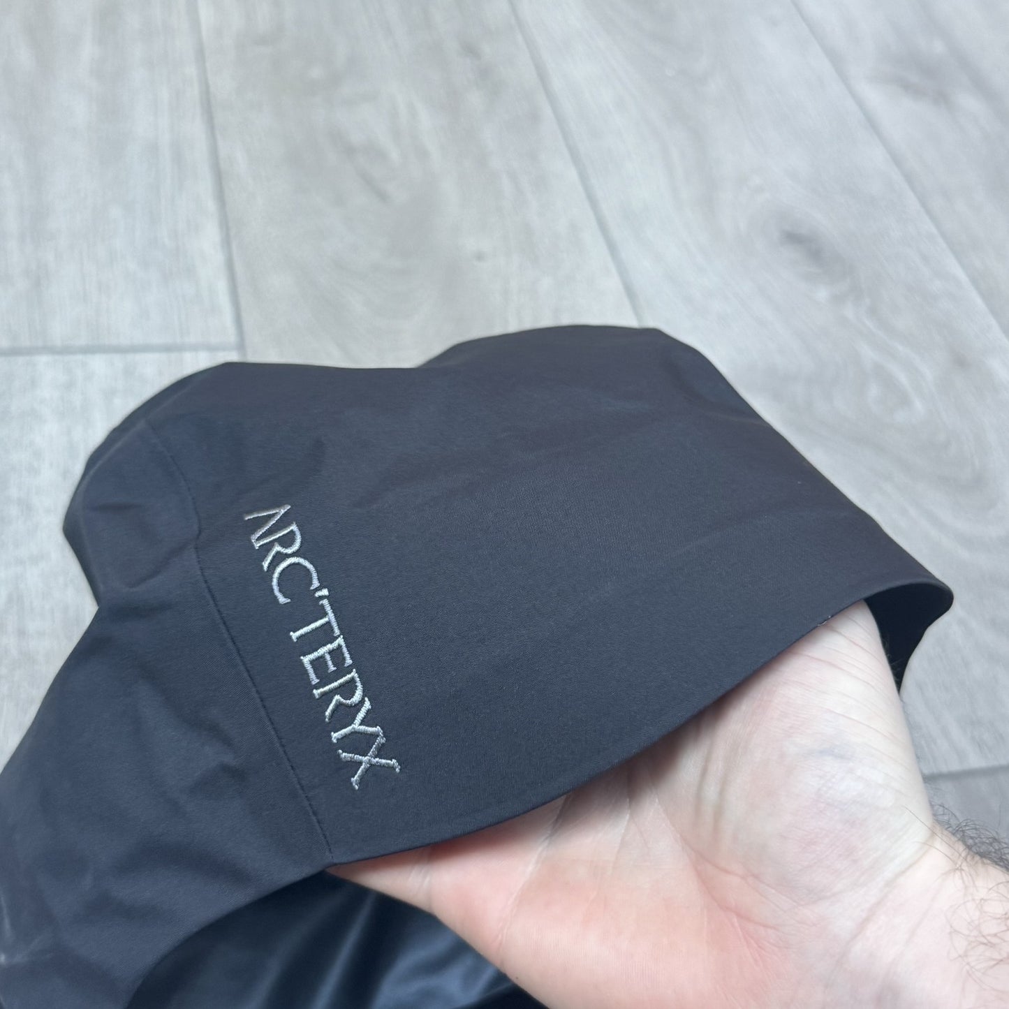 Arc'teryx Beta GORE-TEX Jacket Large Black RRP £350