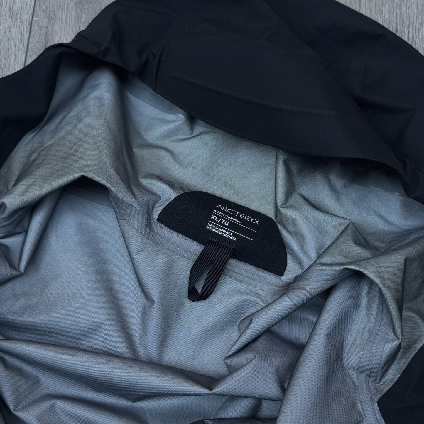 Arc'teryx Beta GORE-TEX Jacket XL Black RRP £350