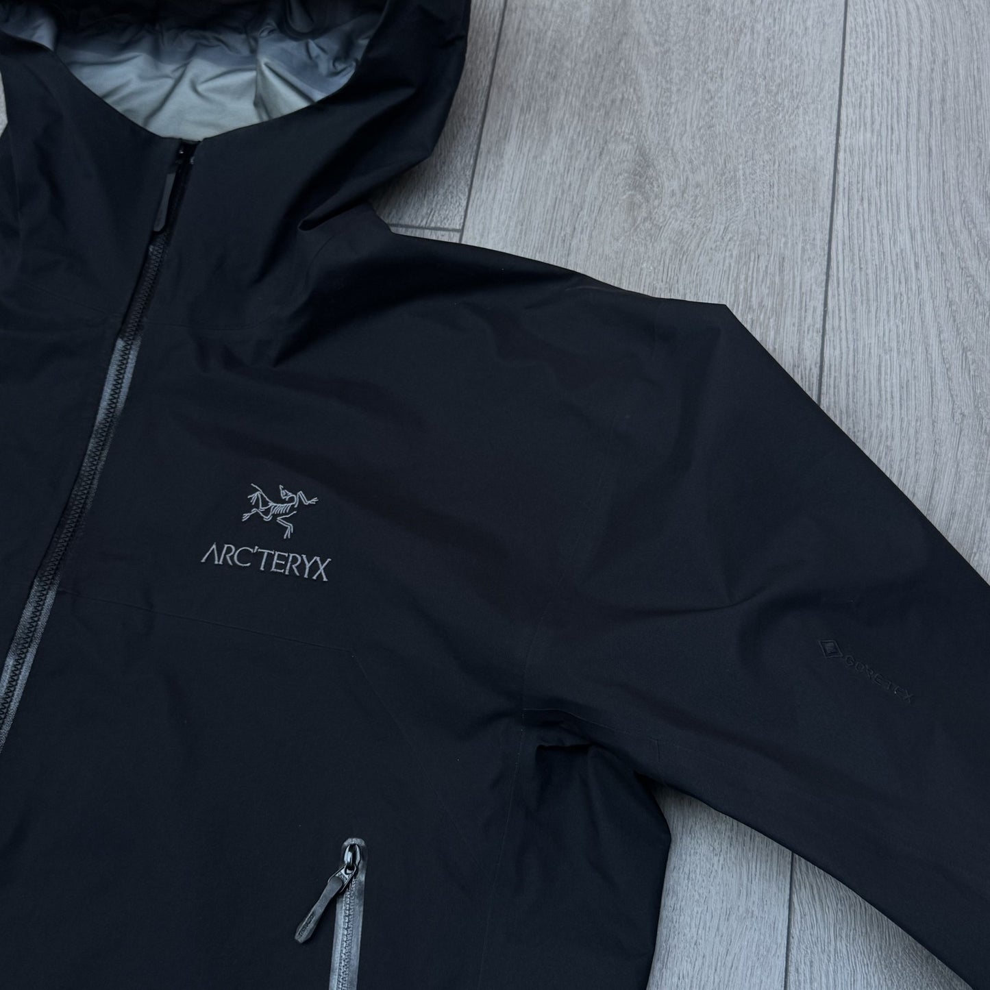 Arc'teryx Beta GORE-TEX Jacket XL Black RRP £350