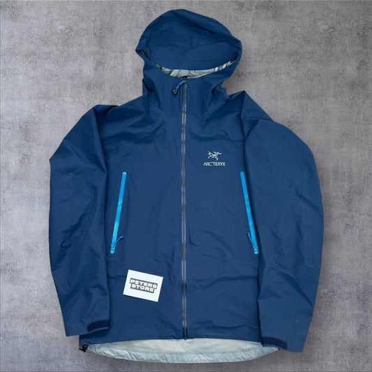 Arc’teryx Zeta LT Jacket Men’s XL Navy Gore-Tex Waterproof Shell RRP £400