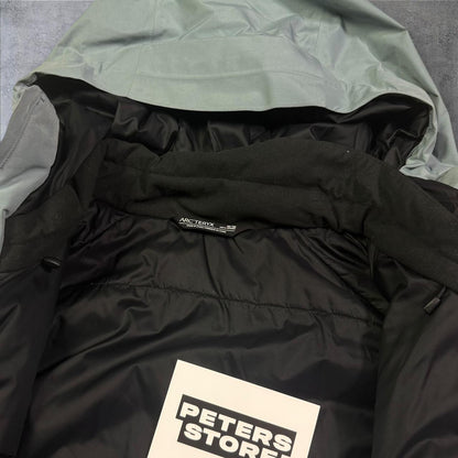 Arc’teryx Magnus Insulated Gore-Tex Jacket Grey Size Medium (Fits Large) RRP £500+
