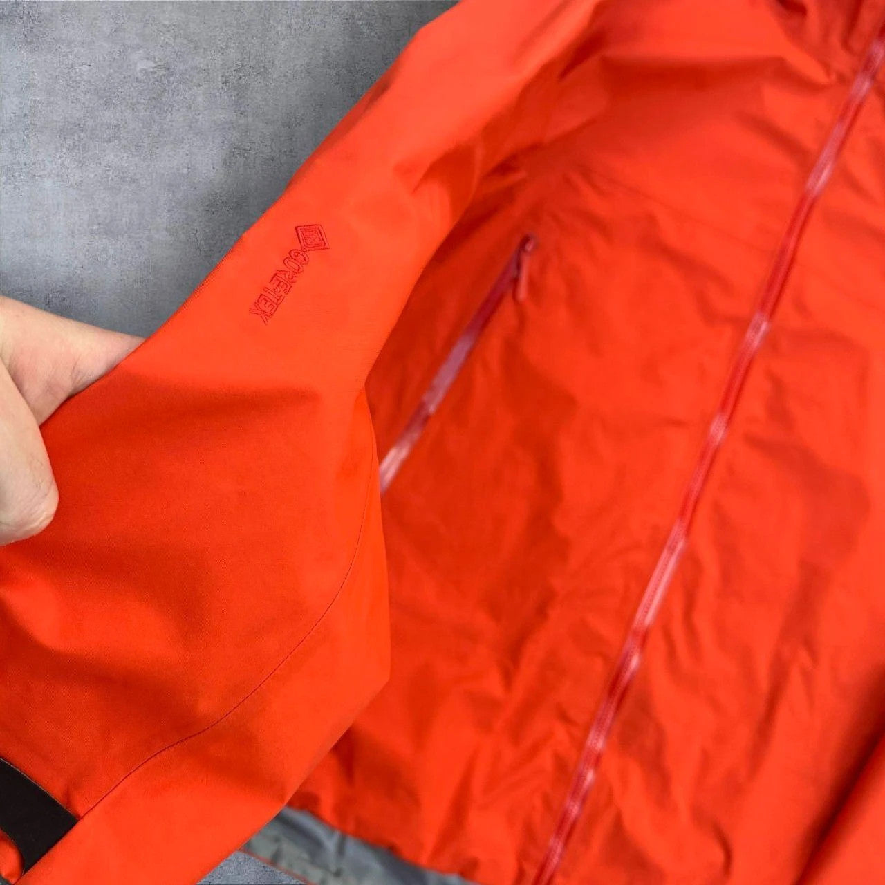 Arc’teryx Beta Gore-Tex Jacket 2024 Red Logo Size XL RRP £400+