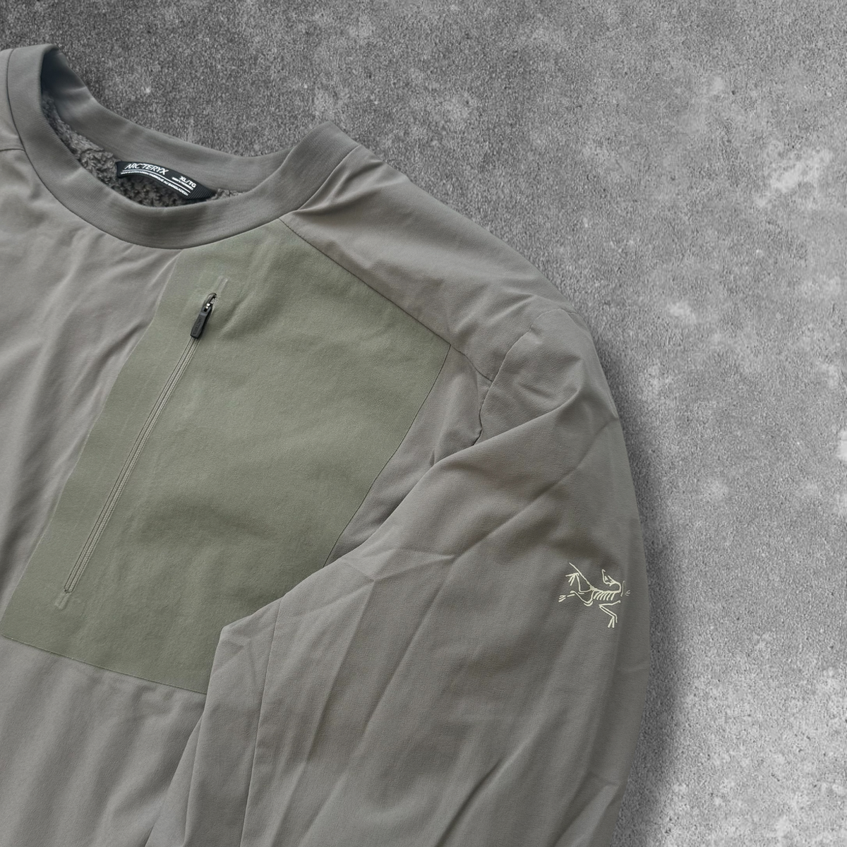 Arc'teryx Proton Crew Men's XL Khaki Grey Pullover