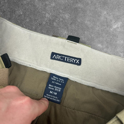 Vintage Arc'teryx LEAF Softshell Combat Trousers MultiCam 33W Medium Made in USA