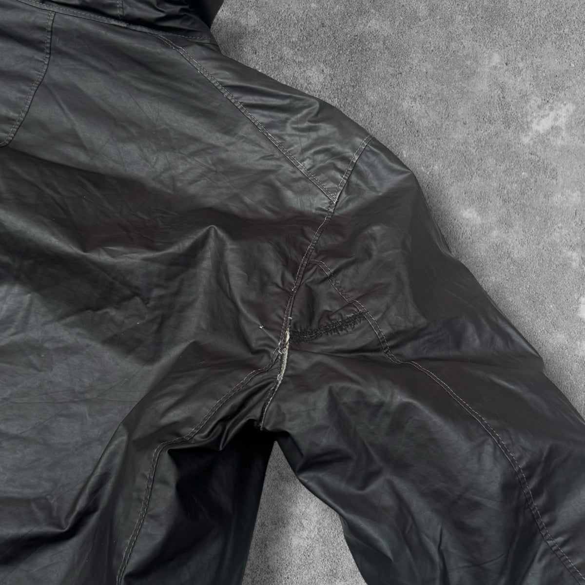 Stone Island Mussola Gommata Hooded Jacket Dark Brown Men's Small