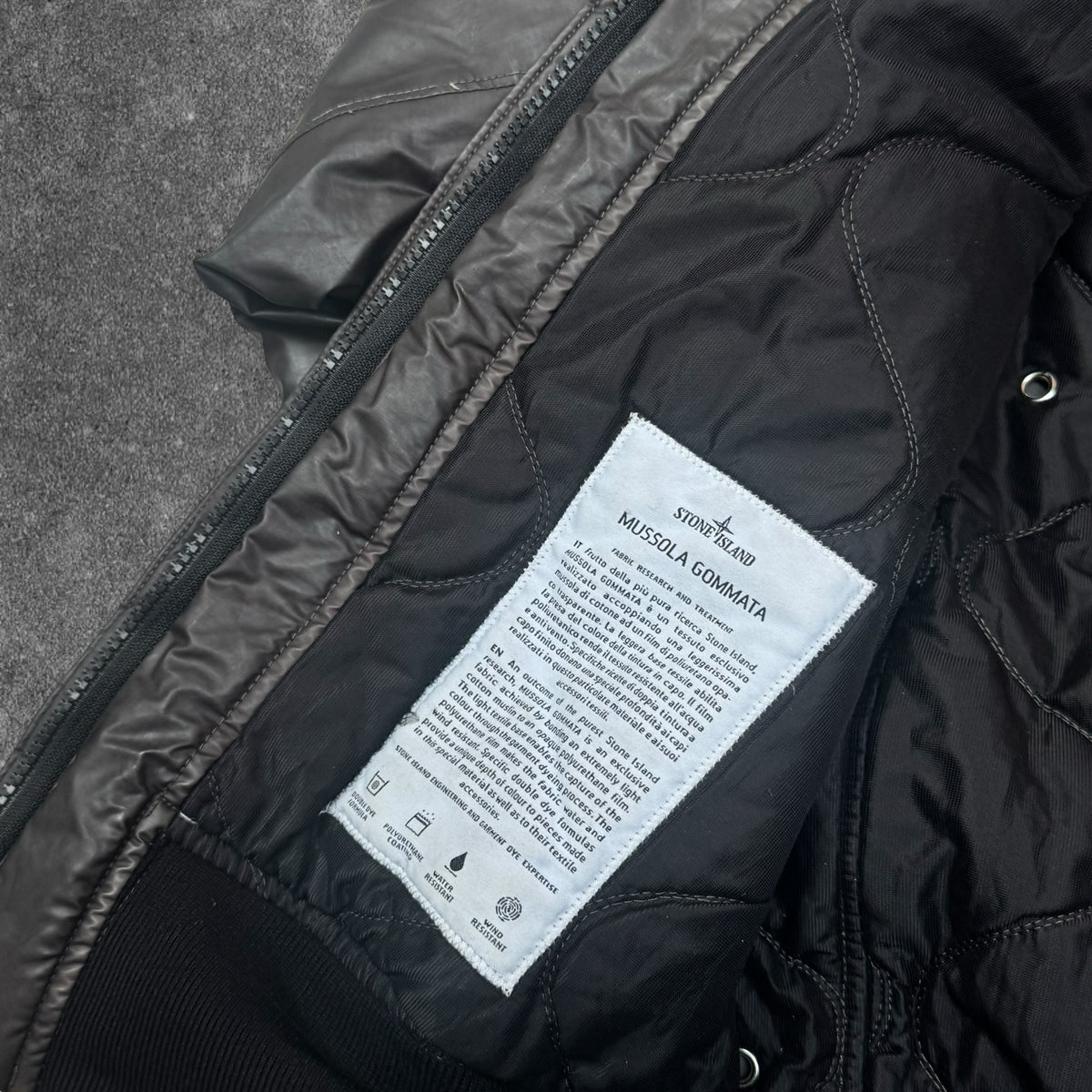 Stone Island Mussola Gommata Hooded Jacket Dark Brown Men's Small