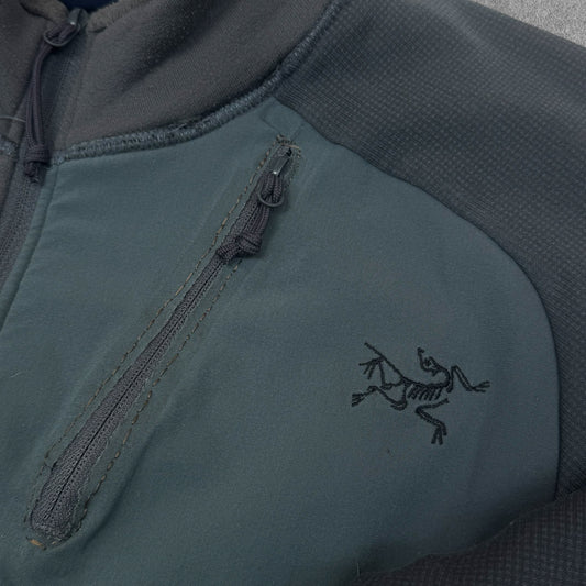 Arc'teryx Leaf Naga Fleece chest pocket and logo