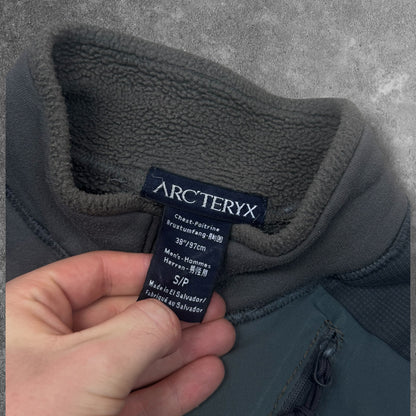 Arc'teryx Leaf Naga Fleece neck label