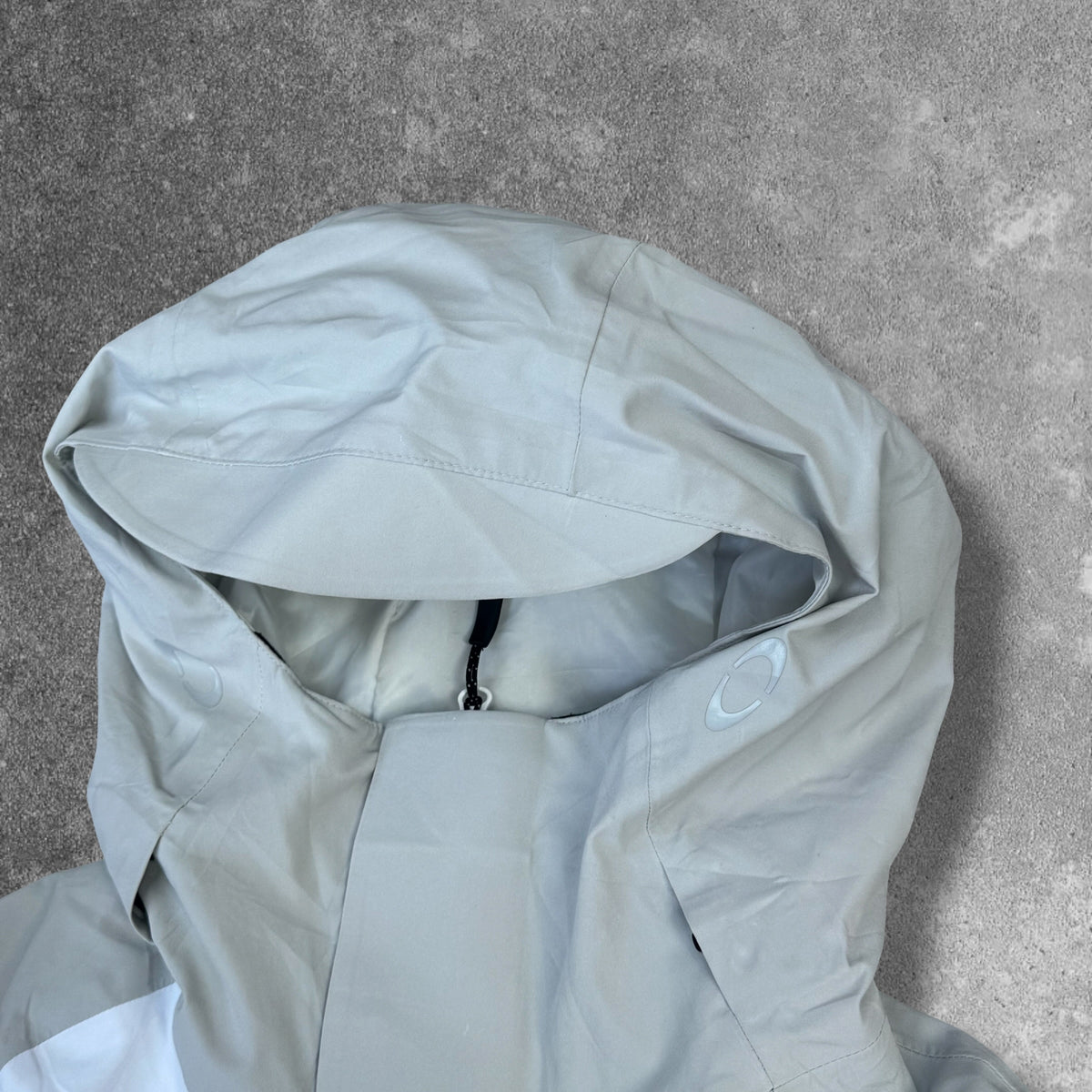 Oakley Insulated Ski Jacket White Grey Black Men's XS