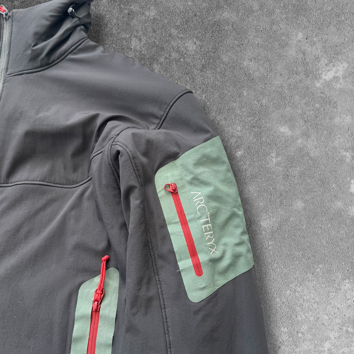 Arc'teryx Fleece Lined Softshell Hoody Grey Men's Medium