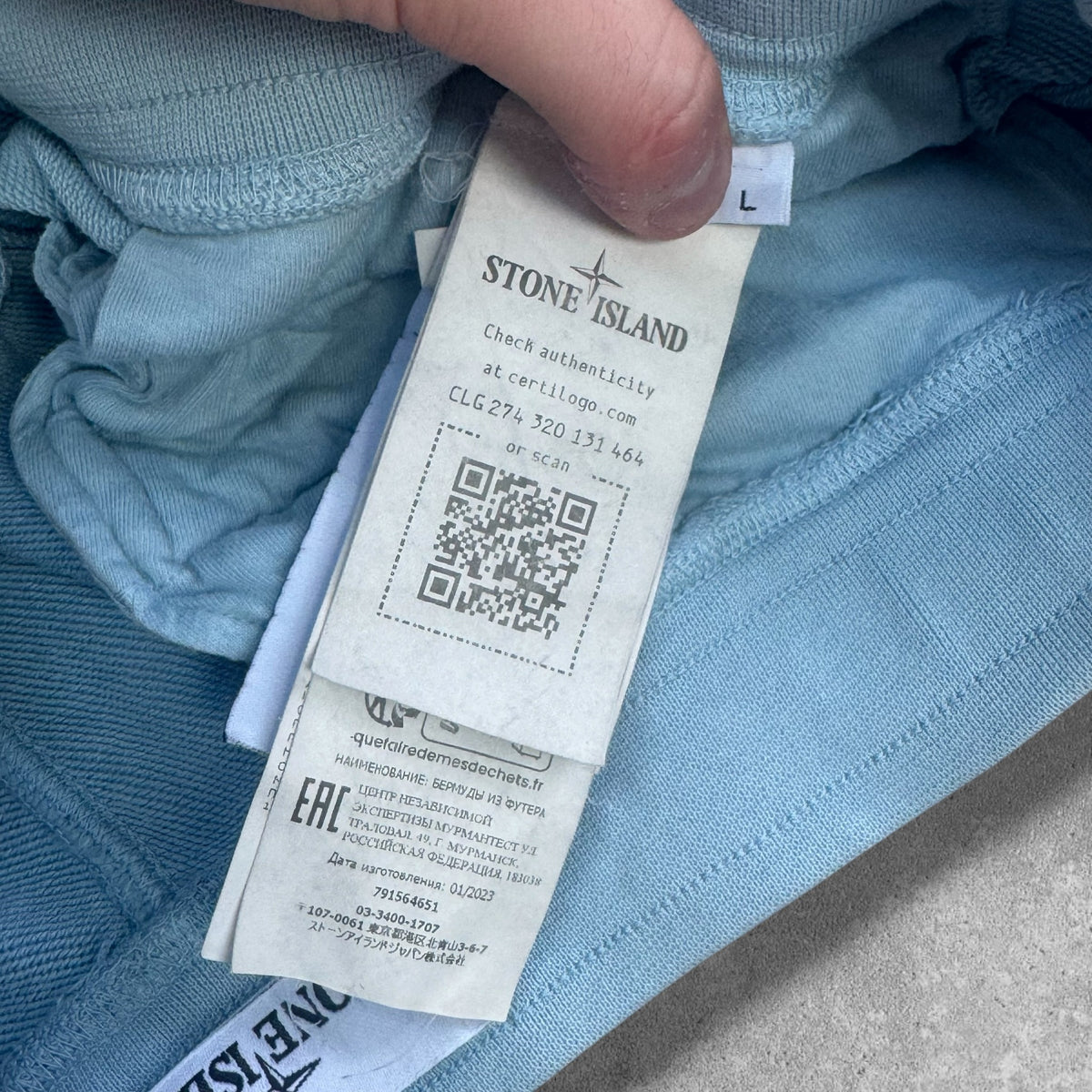 Stone Island Fleece Cargo Shorts authenticity label