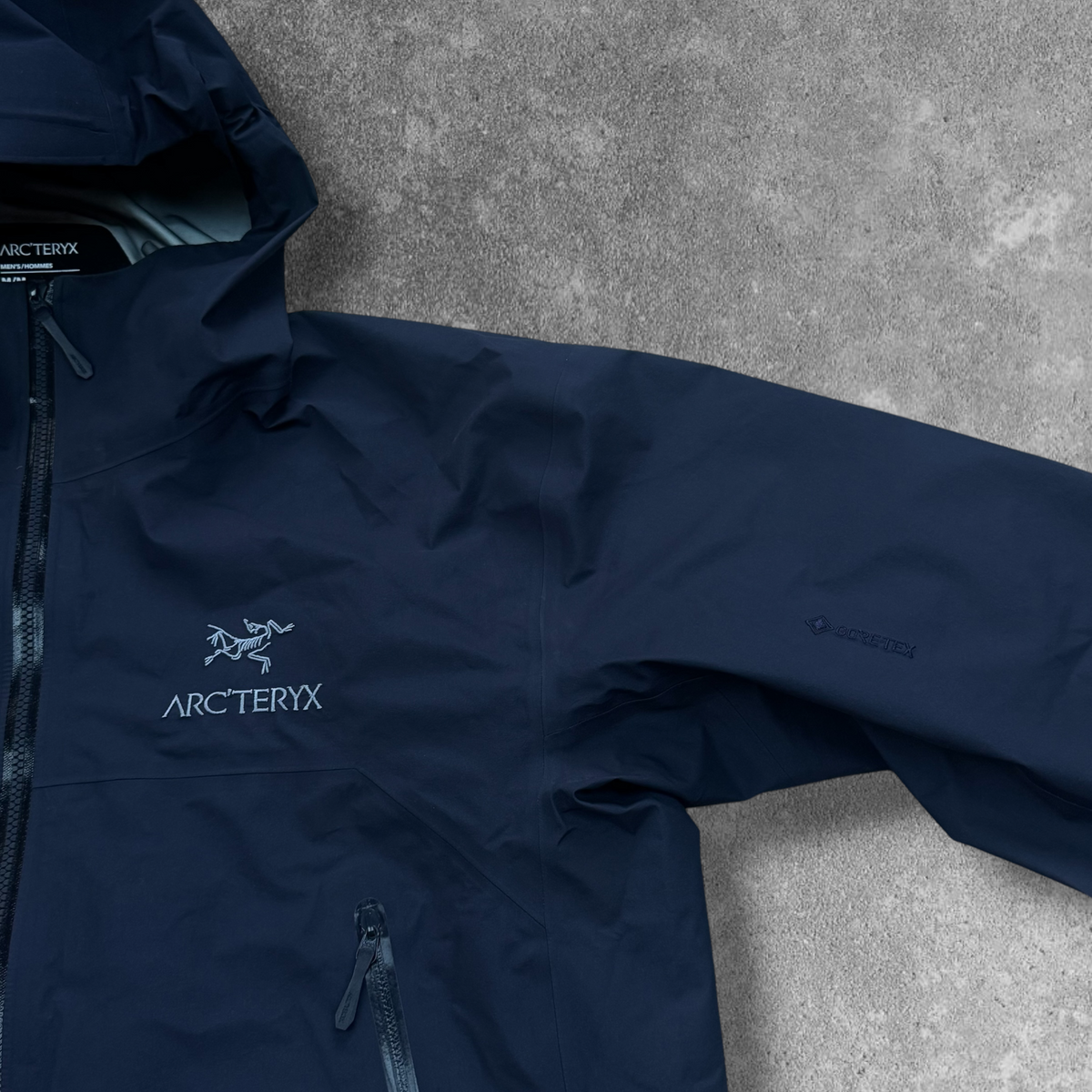 Arc'teryx Beta Gore-Tex Jacket Men's Medium Navy 2023 RRP £400