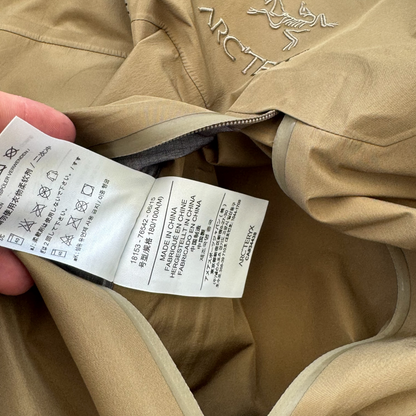 Arc'teryx LEAF Alpha LT Gen 2 Jacket Crocodile Medium Gore-Tex Pro